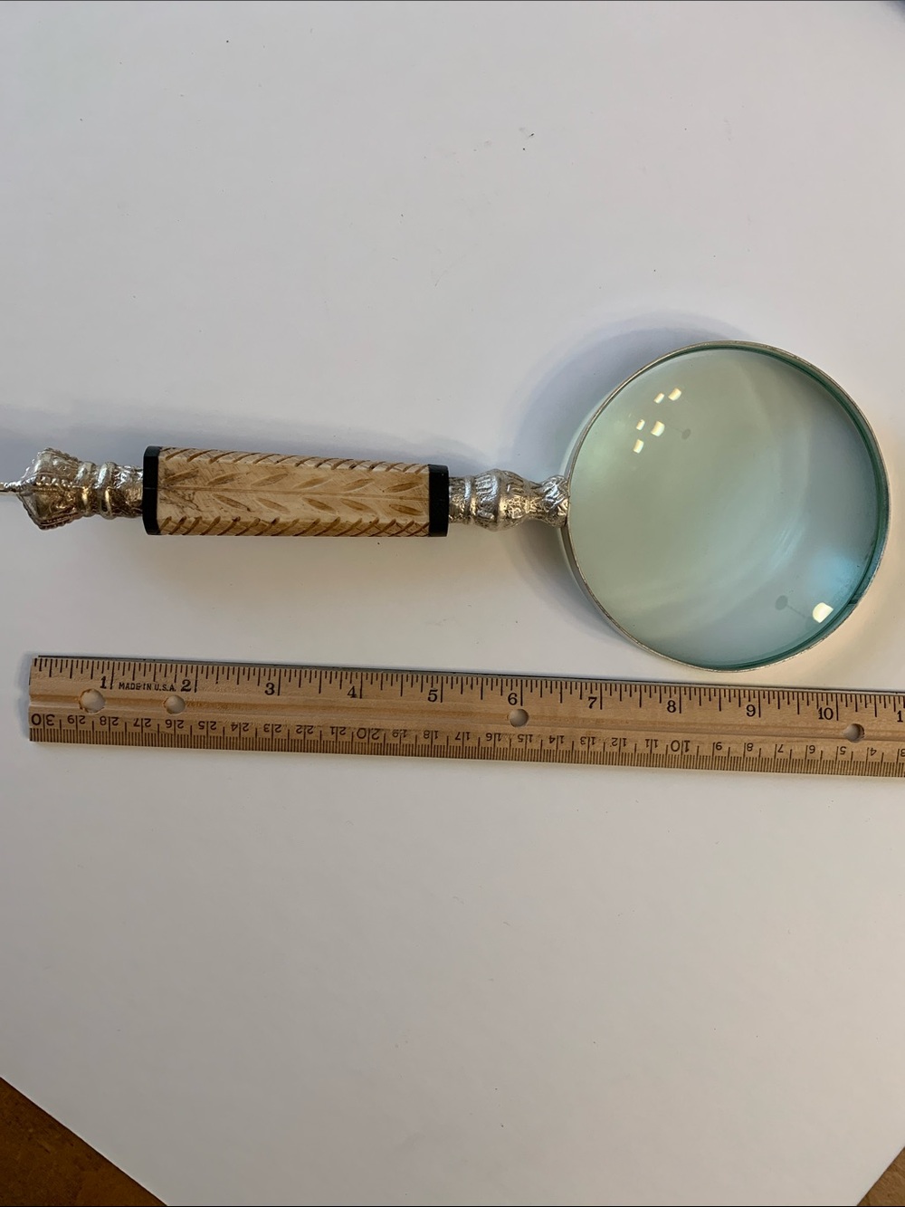 4” Wide Magnifying Glass - Picture 4 of 11